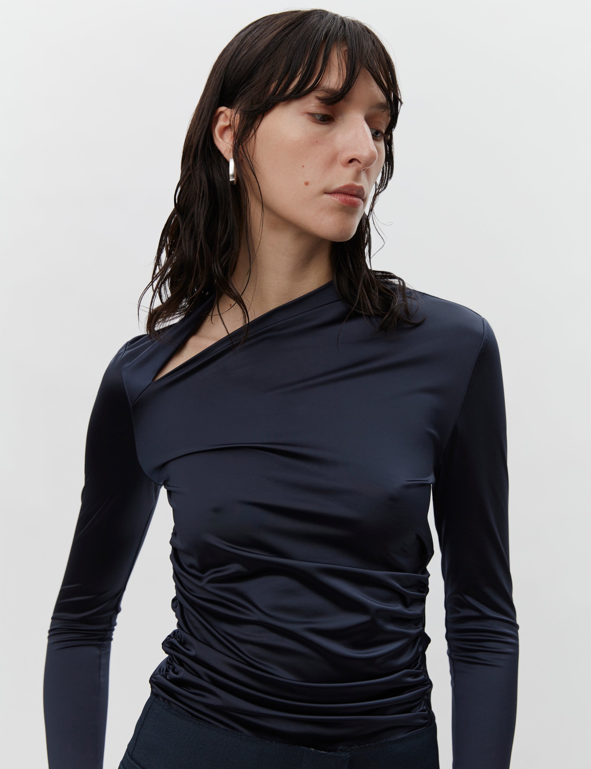 LORIA Glossy Stretch Midnight Top