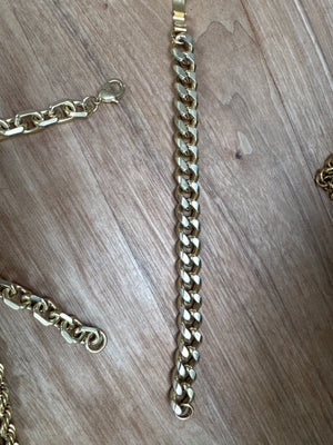 Vintage Costume-Gold Bracelet