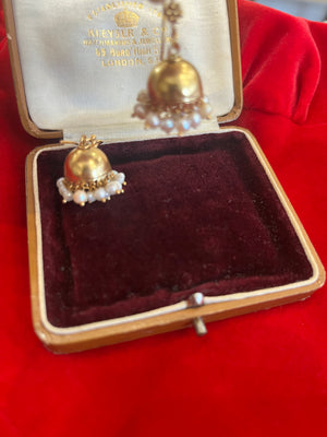 Djumka sead pearl & gold plate silver earrings