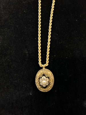 Vintage Jewelry 9ct Ring & Necklace
