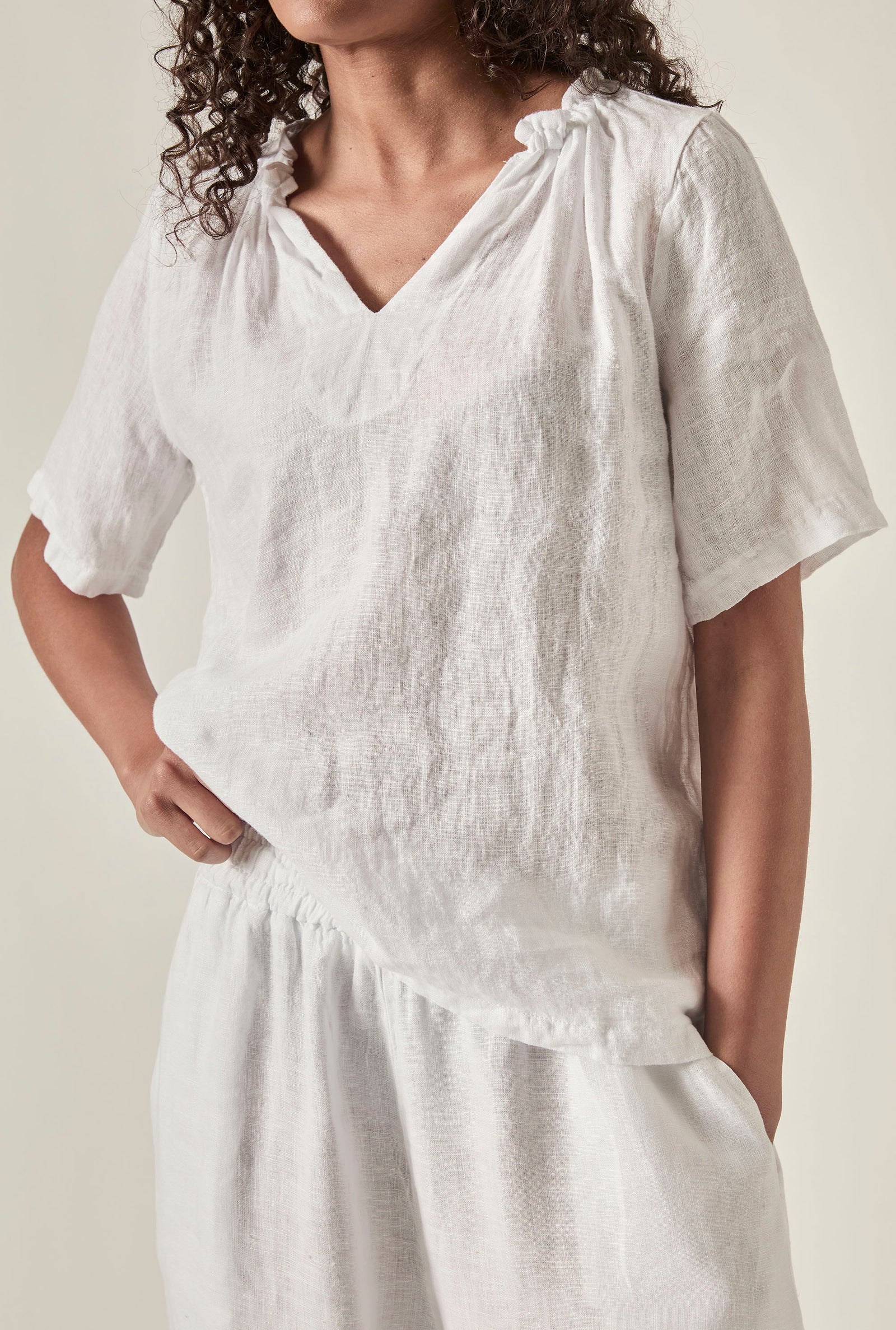 Linen Top : White | Navy | Taupe