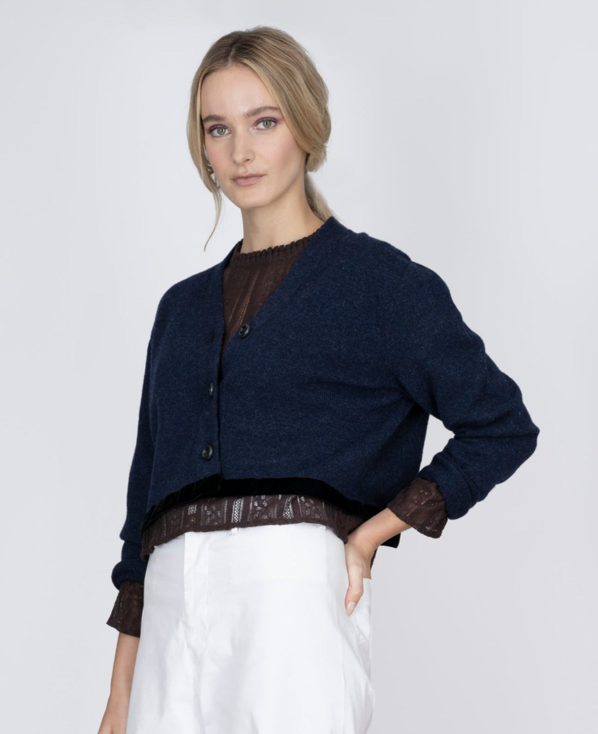 UPCYCLED EMILY CROP CARDIGAN IN NAVY ENGLISH LAMBSWOOL